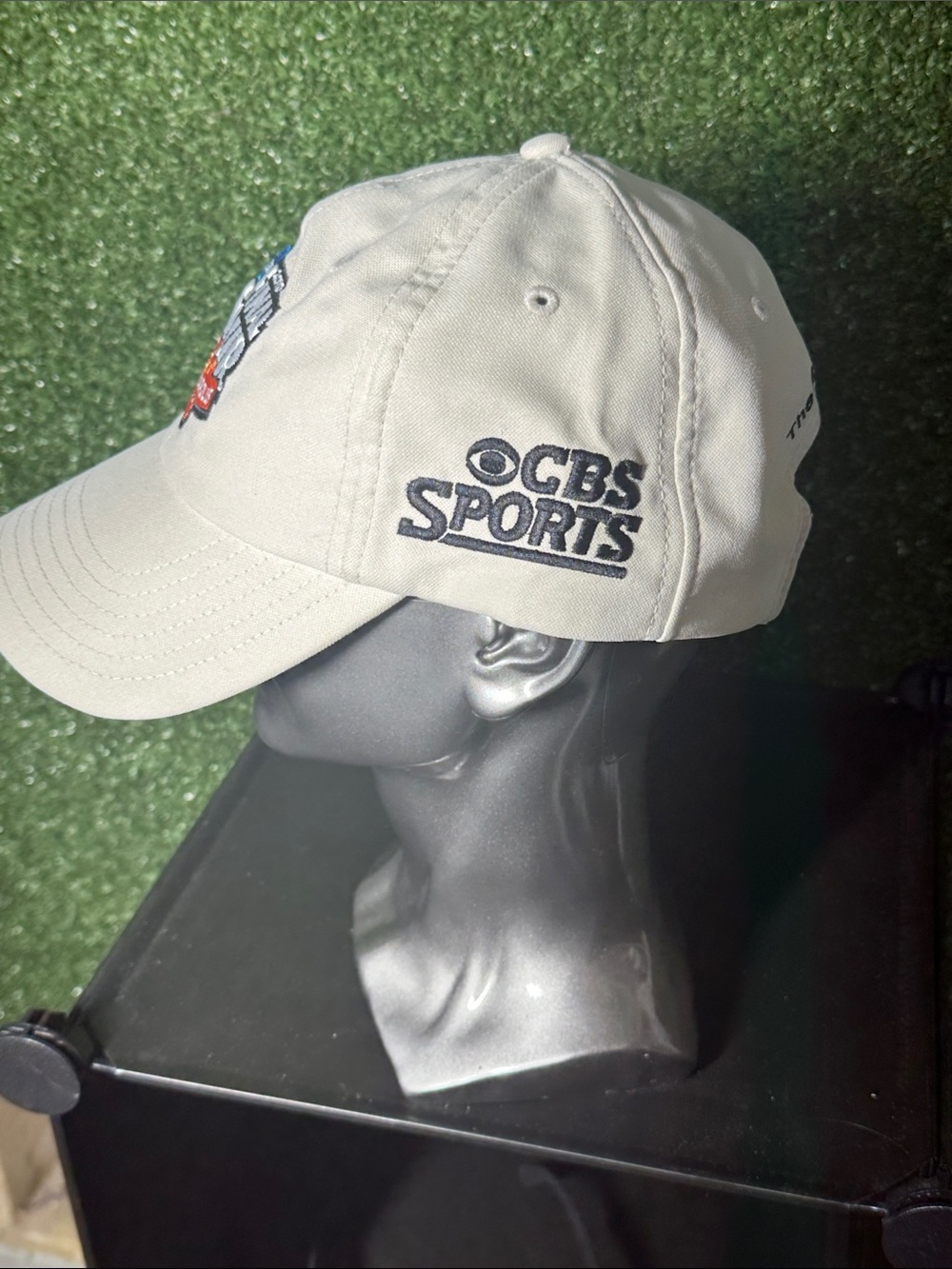 NCAA Final Four Indianapolis 2010 Embroidered Cap - White - Picture 3 of 4